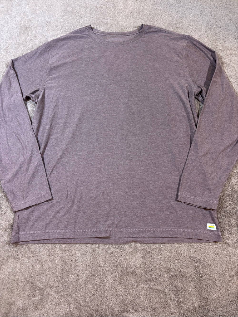 Vuori Strato Tech Long Sleeve Tee Mens XXL Beige Tshirt
